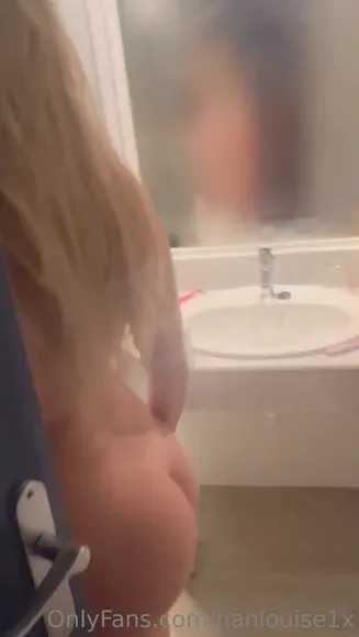 Hanlouise1x Naked Ass Twerking OnlyFans Video Leaked