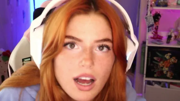 Hannah Freckled Face Close Up OnlyFans Video Leaked