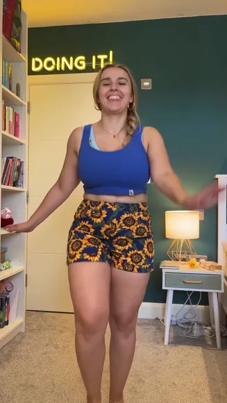 Hannahwitton Crop Top Outfit Change OnlyFans Video Leaked