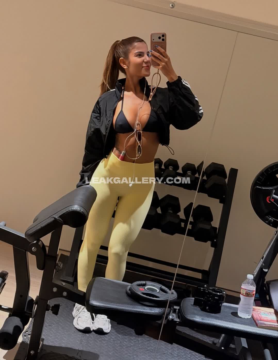 Hariany Exclusive Leaked Nude OnlyFans #12849658