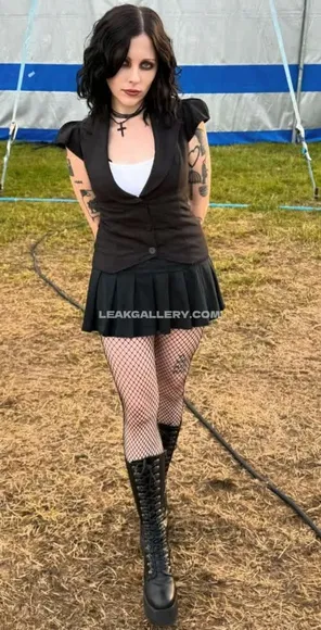 Heatherbarongracie Fishnet Stockings Tease OnlyFans Photo Leaked