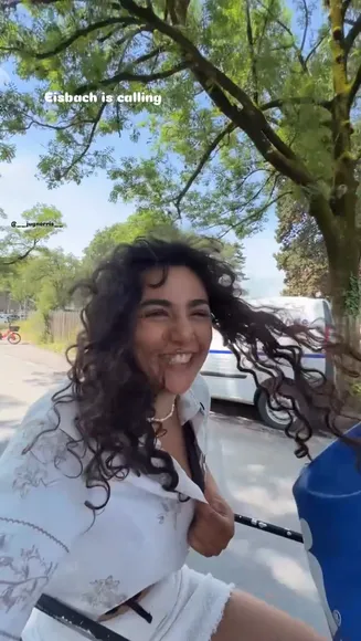 helenaaar video thumbnail