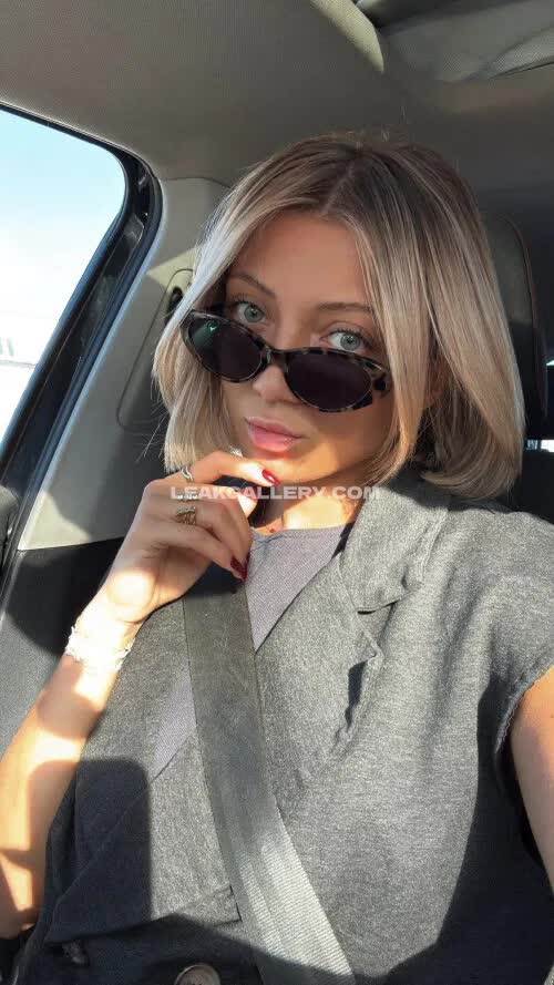 Hello__iris Sunglasses Car Selfie OnlyFans Photo Leaked