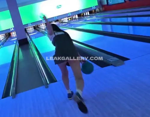 Hello_kiko Bending Over Bowling OnlyFans Photo Leaked