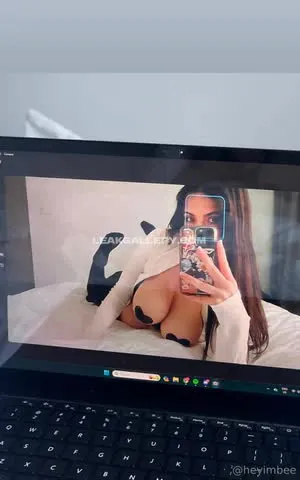 Heyimbee Black Thong Selfie Pose OnlyFans Photo Leaked
