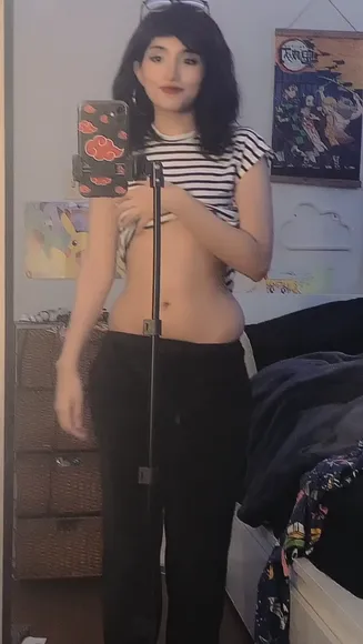 Hinawynne Striped Top Belly Reveal OnlyFans Video Leaked