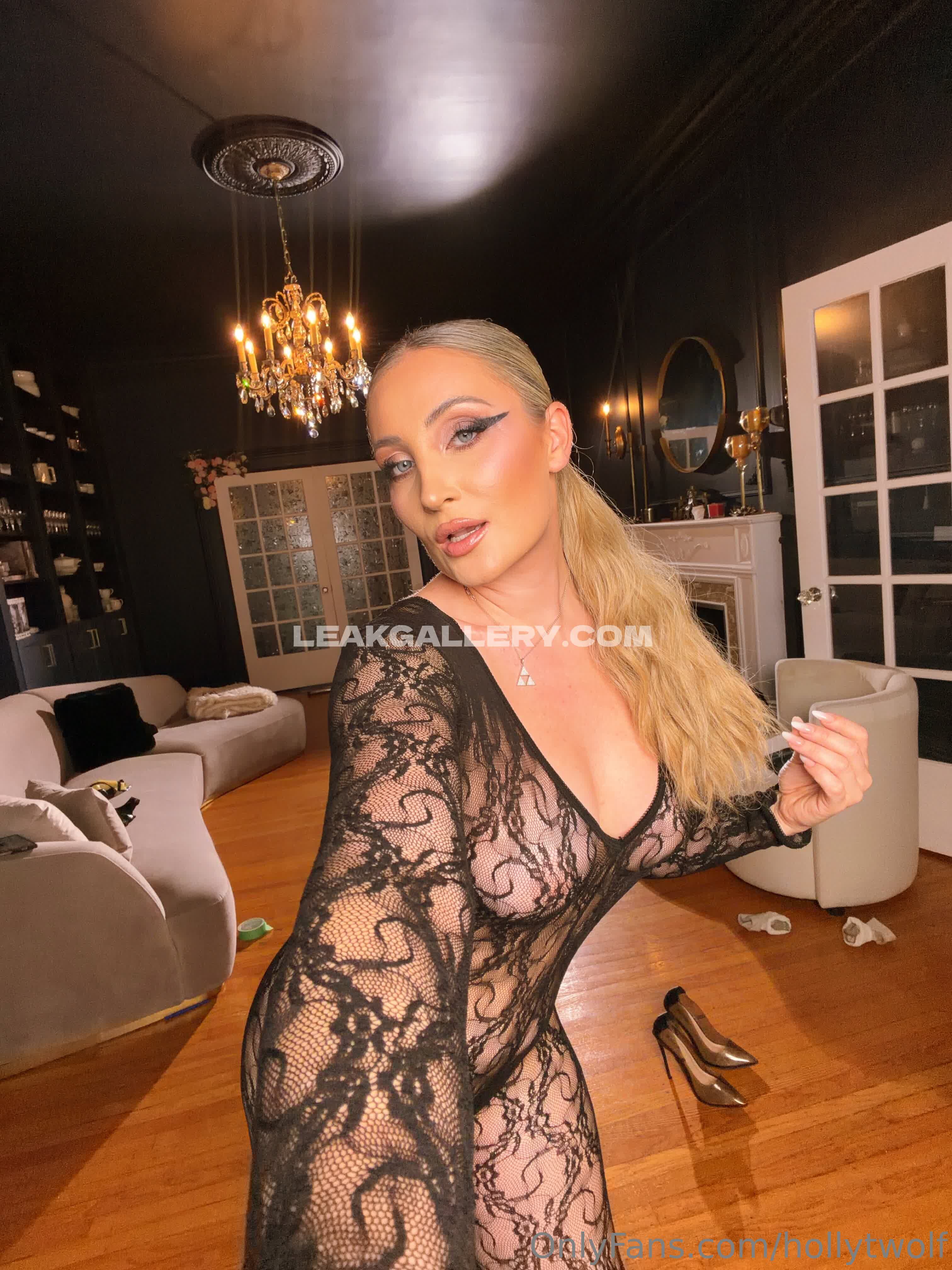 Hollytwolf Exclusive Leaked Nude OnlyFans #13008410