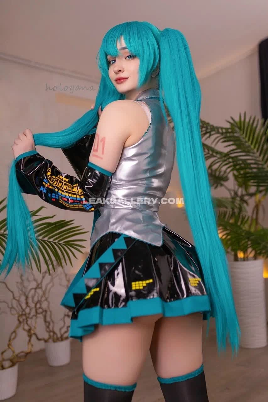Hologana Exclusive Leaked Nude OnlyFans #12604167