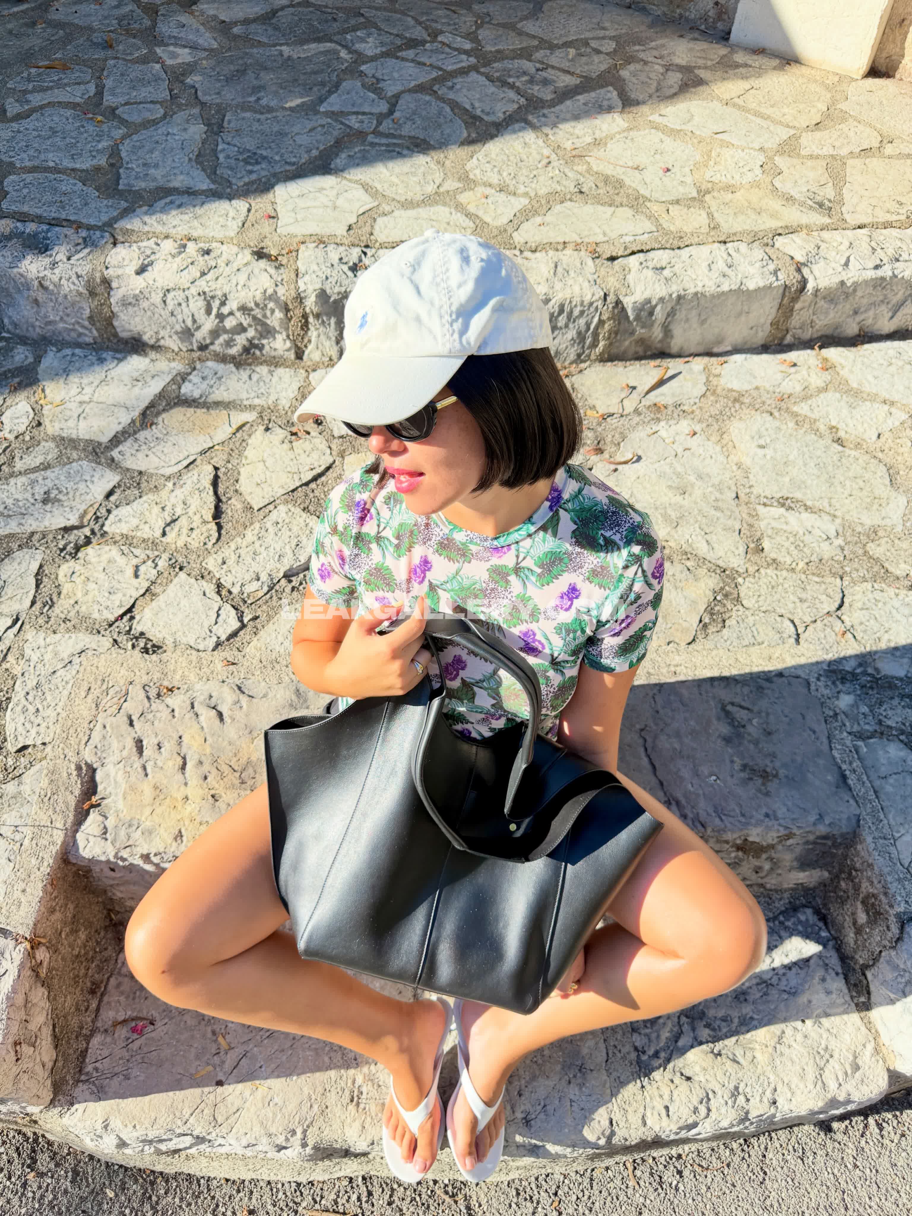 Holycamille Floral Top And Shorts OnlyFans Photo Leaked