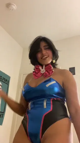 Howdycompa Shiny Blue Bodysuit Tease OnlyFans Video Leaked