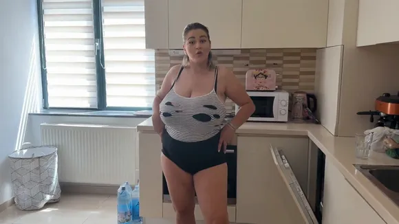 Hugeboobserin Full Nude Breast Display OnlyFans Video Leaked