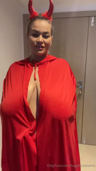 Hugeboobserin Red Cape Tits Display OnlyFans Video Leaked