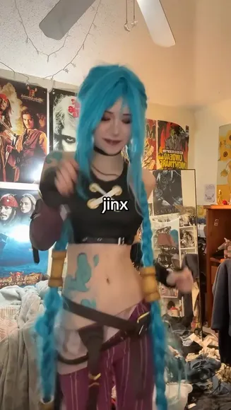 Iamb33s Bare Midriff Dance OnlyFans Video Leaked