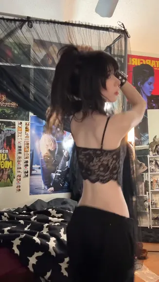 Iamb33s Lace Bra Tease OnlyFans Video Leaked