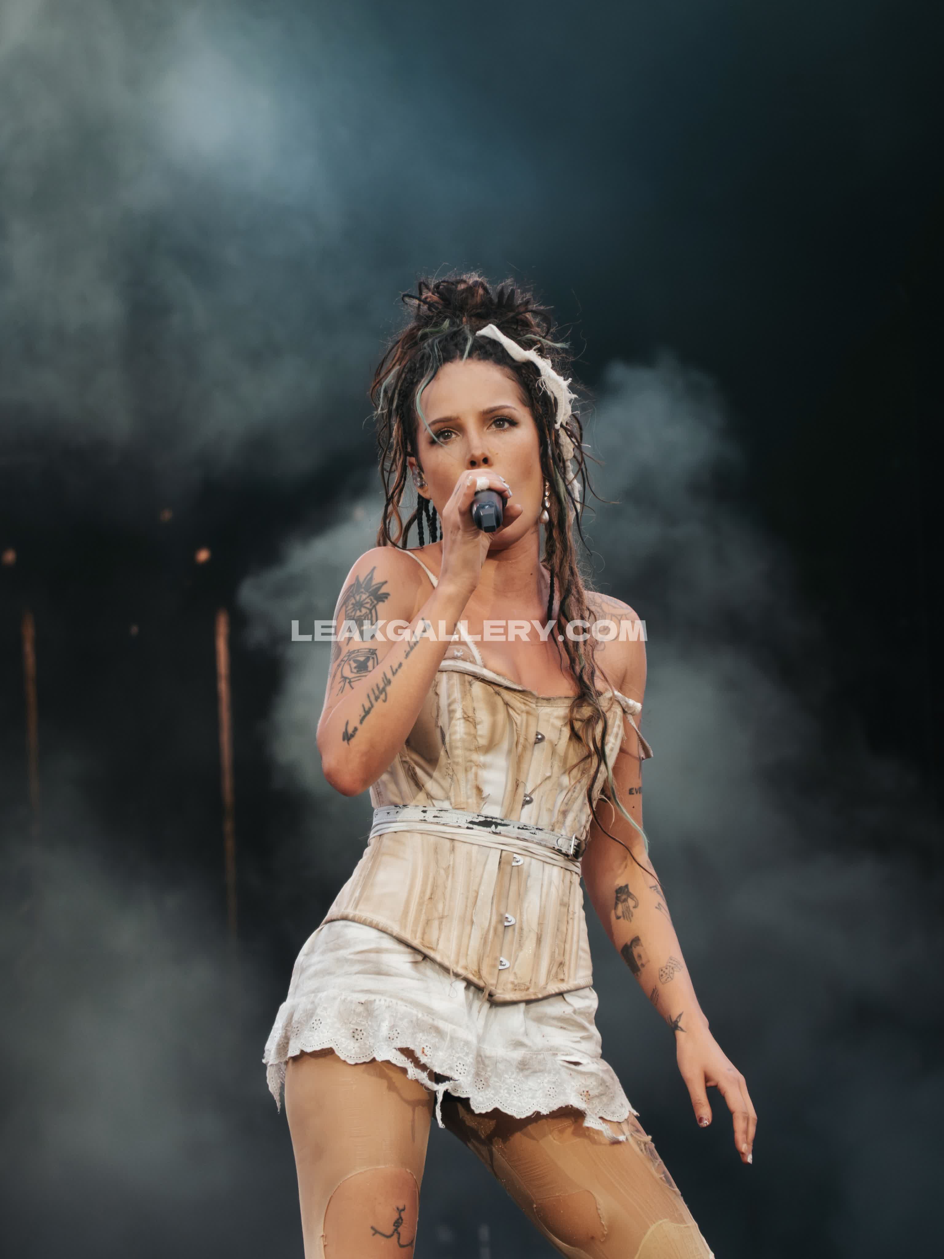 Iamhalsey Exclusive Leaked Nude OnlyFans #13012942