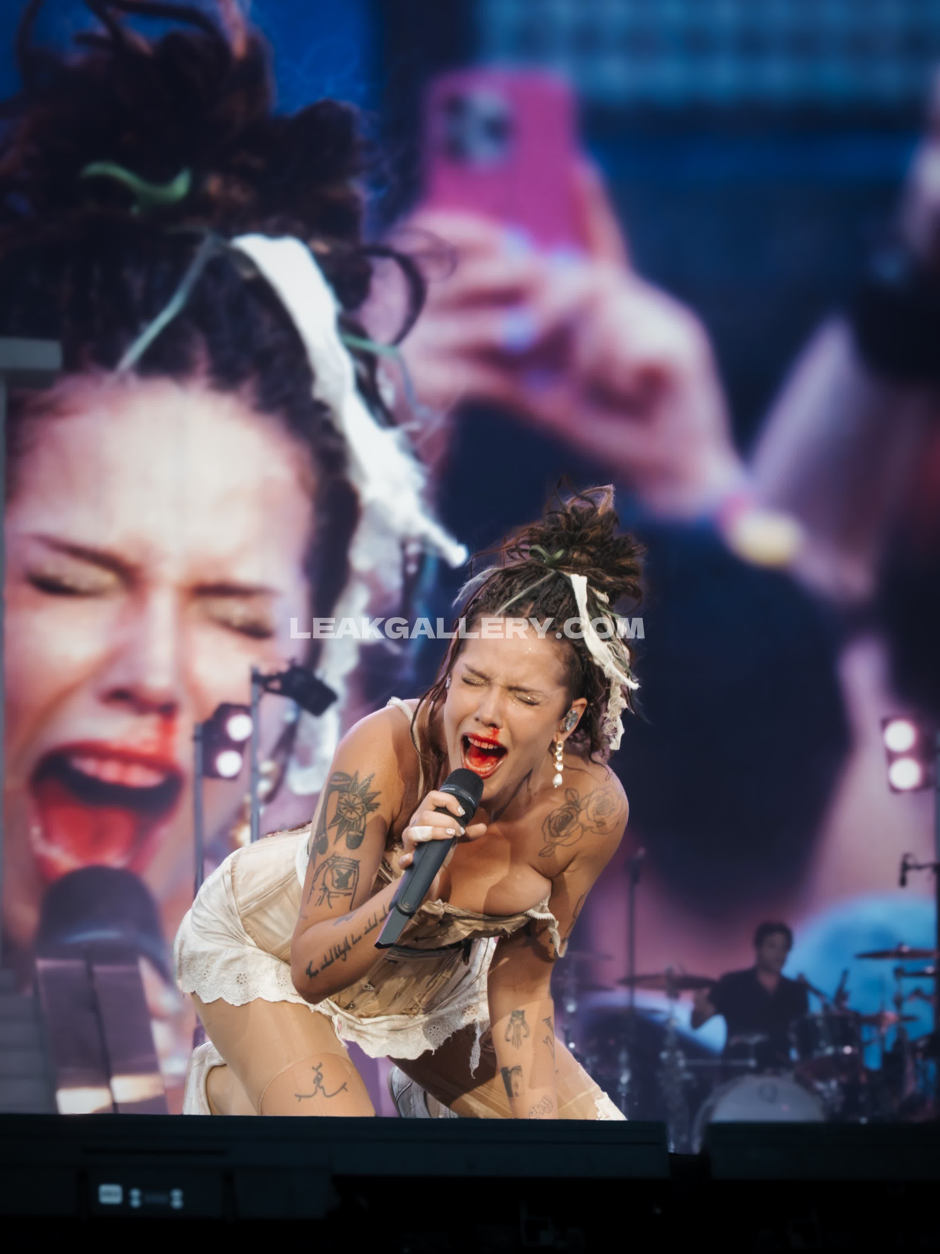Iamhalsey Exclusive Leaked Nude OnlyFans #13012929