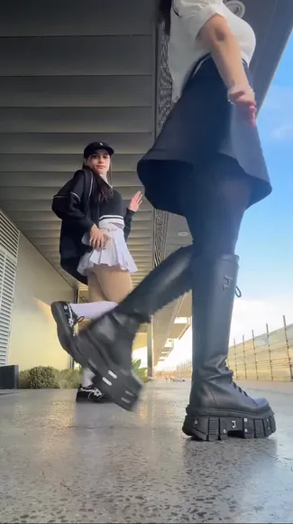 Iaaras2 Thigh High Boots Strut OnlyFans Video Leaked