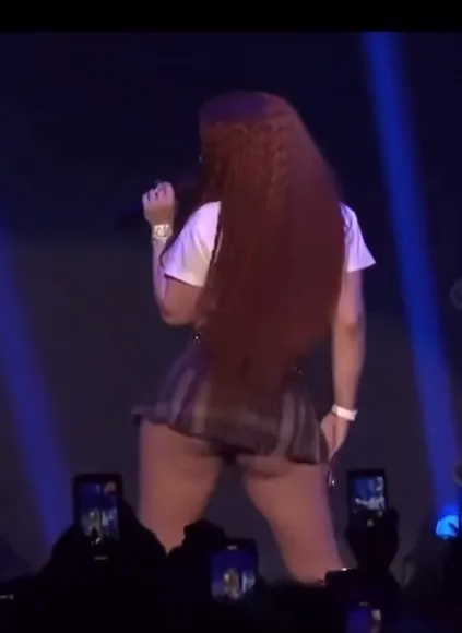 Icespice Plaid Skirt Twerking OnlyFans Video Leaked