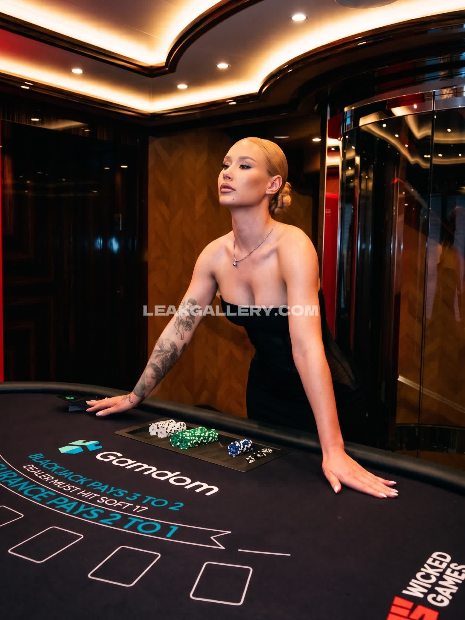 Iggyazalea Exclusive Leaked Nude OnlyFans #13087113