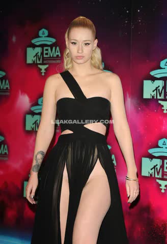 Iggyazalea Exclusive Leaked Nude OnlyFans #13830187