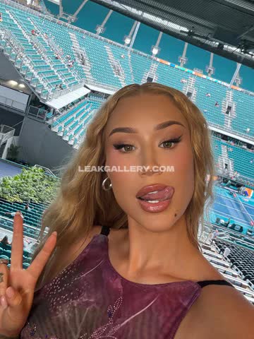 Iggyazalea Exclusive Leaked Nude OnlyFans #13831091