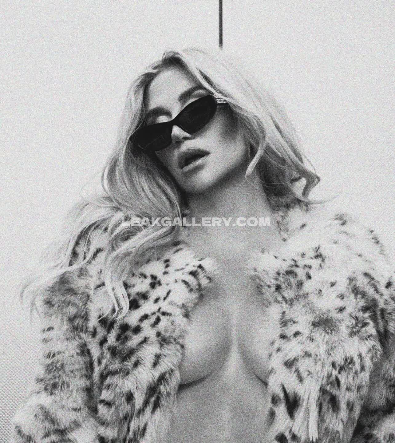 Iiswhoiis Exclusive Leaked Nude OnlyFans #12423872