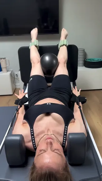 Ilizas Legs Spread With Ball OnlyFans Video Leaked