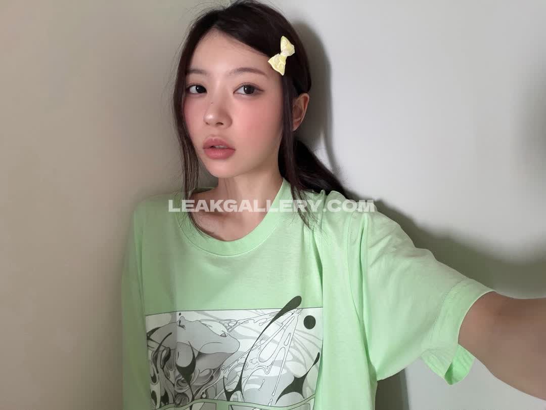 Illit_official Exklusiv geleakte Nacktbilder von OnlyFans #12667112