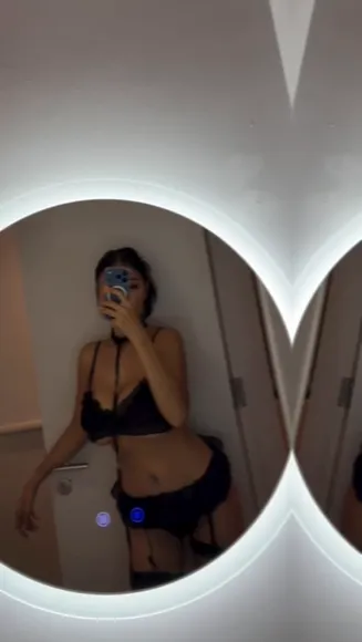 Imfaii Black Lingerie Mirror Selfie OnlyFans Video Leaked