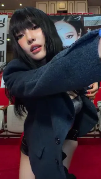 Imnotningning Open Blazer Belly Tease OnlyFans Video Leaked