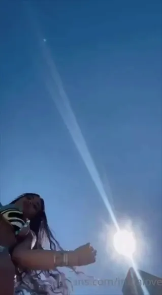 India Love Bikini Top Tease OnlyFans Video Leaked