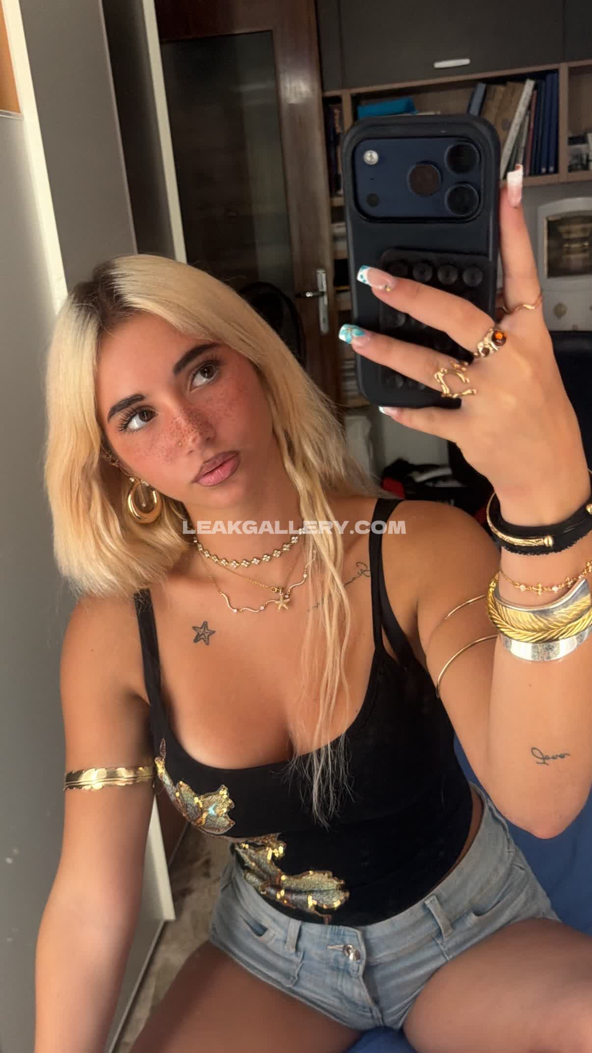 Iris Exclusive Leaked Nude OnlyFans #13290080
