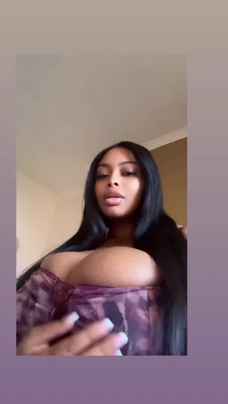 Irisqueen59 Purple Lacy Bustier Tease OnlyFans Video Leaked