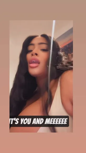Irisqueen59 Strapless Top Tease OnlyFans Video Leaked
