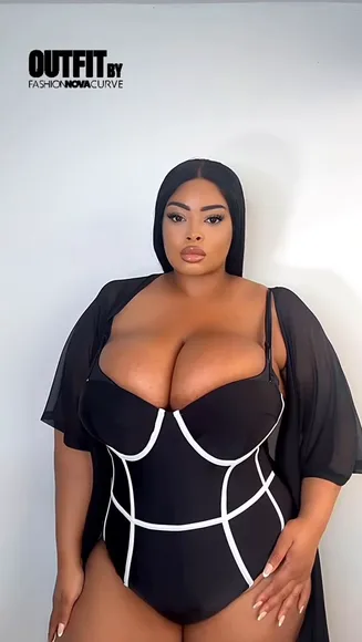 Irisqueen59 Black Bodysuit With White Lines OnlyFans Video Leaked