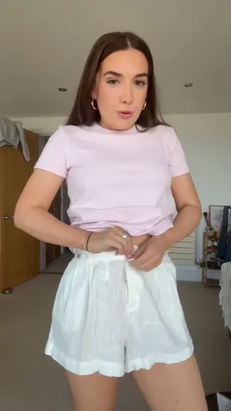 Isabellhill Midriff Baring Outfit Changes OnlyFans Video Leaked