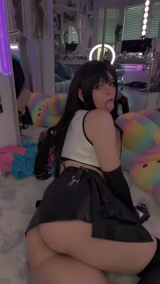 Its Leather Skirt Ass Pose OnlyFans Video Leaked