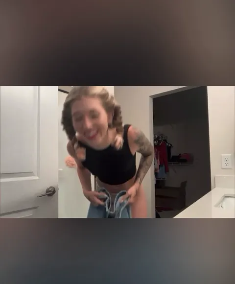 Itsthatpinkypie Thong Under Jeans Tease OnlyFans Video Leaked