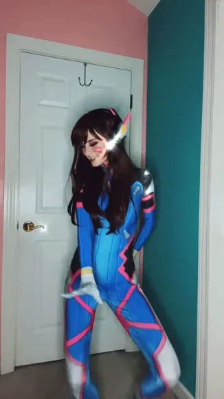 Izassassin Tight Bodysuit Pose OnlyFans Video Leaked