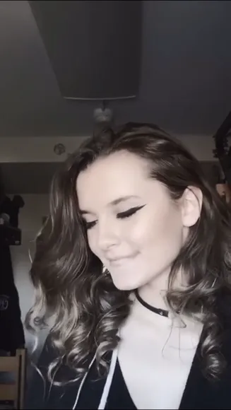 Izassassin Choker Tease Close Up OnlyFans Video Leaked