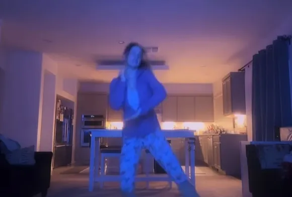 Izzy_g Dancing In Pajamas OnlyFans Video Leaked