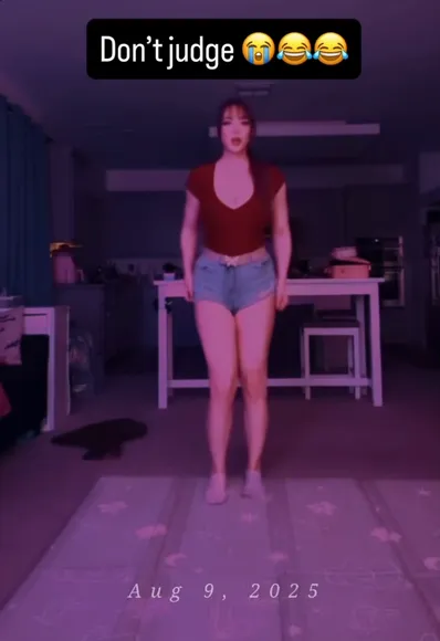 Izzy_g Shorts Strut Dance OnlyFans Video Leaked