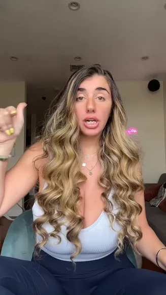 Jackbxo Deep V-Neck Top Tease OnlyFans Video Leaked