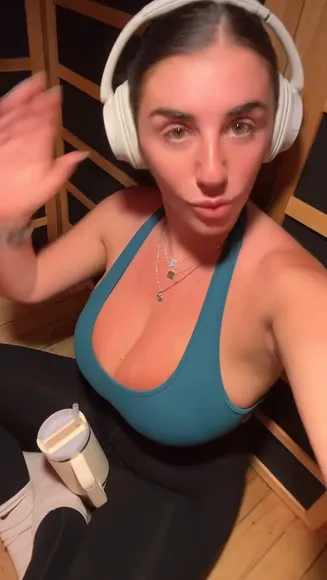 Jackbxo Teal Sports Bra Tease OnlyFans Video Leaked