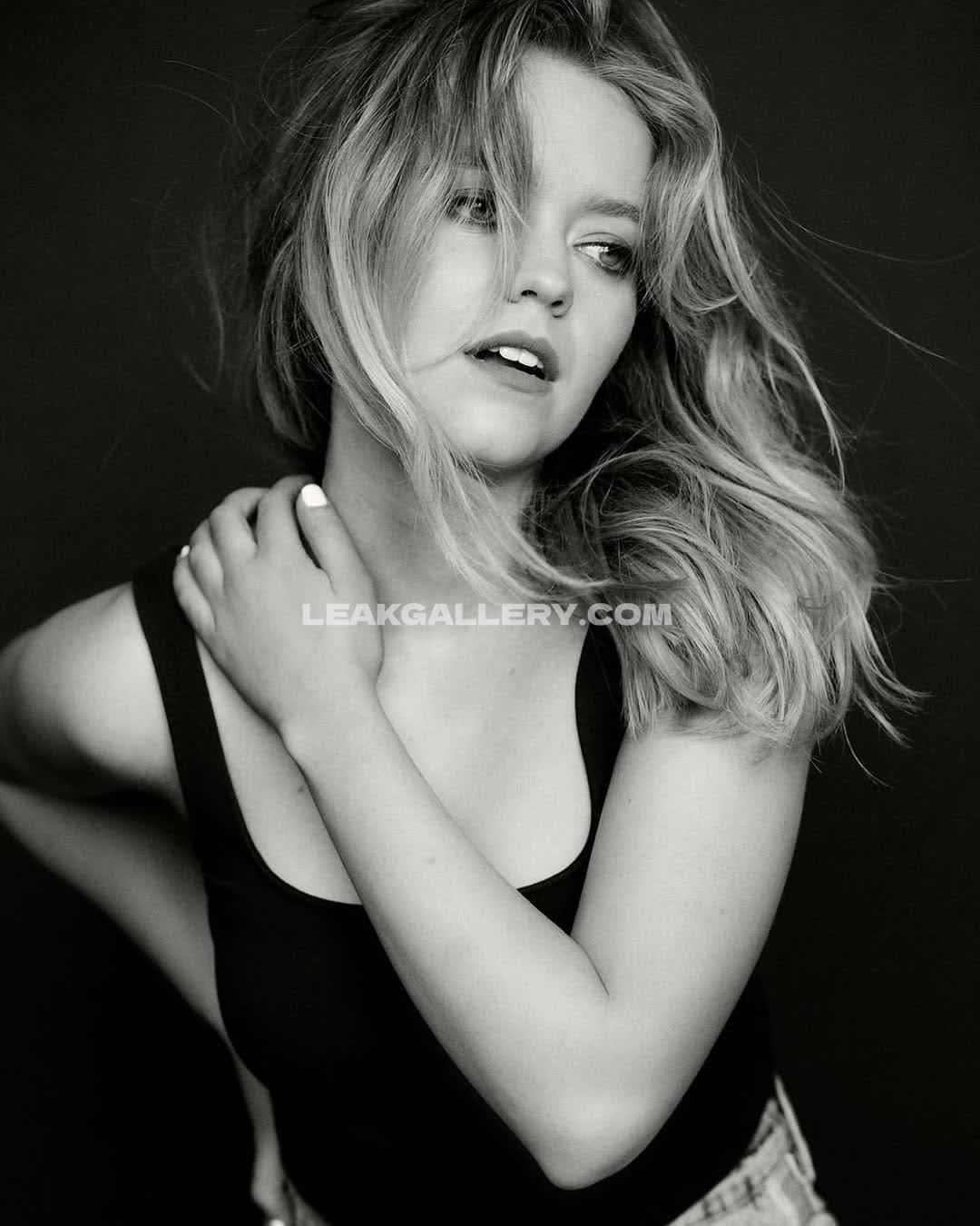 Jadepettyjohn_official / jade_pettyjohn Exclusive Leaked Nude OnlyFans #12877239