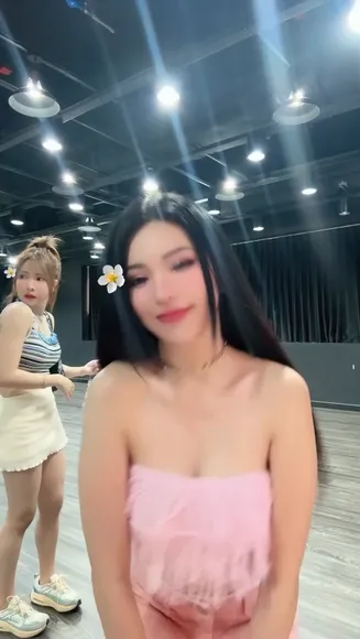 Janet_6959 Pink Fringe Top Tease OnlyFans Video Leaked