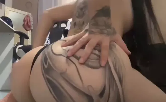 japasiq video thumbnail