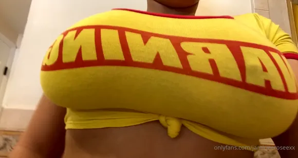 jasmineeroseexx