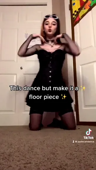 Jaydelv Fishnet Bodysuit Floor Dance OnlyFans Video Leaked