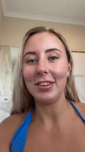Jaylietori Blue Top Pull Down OnlyFans Video Leaked